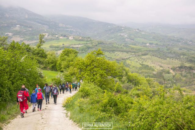 Tra meraviglie di pietra e tesori barocchi - Pietranico e Alanno - 22-04-2018 (5).jpg